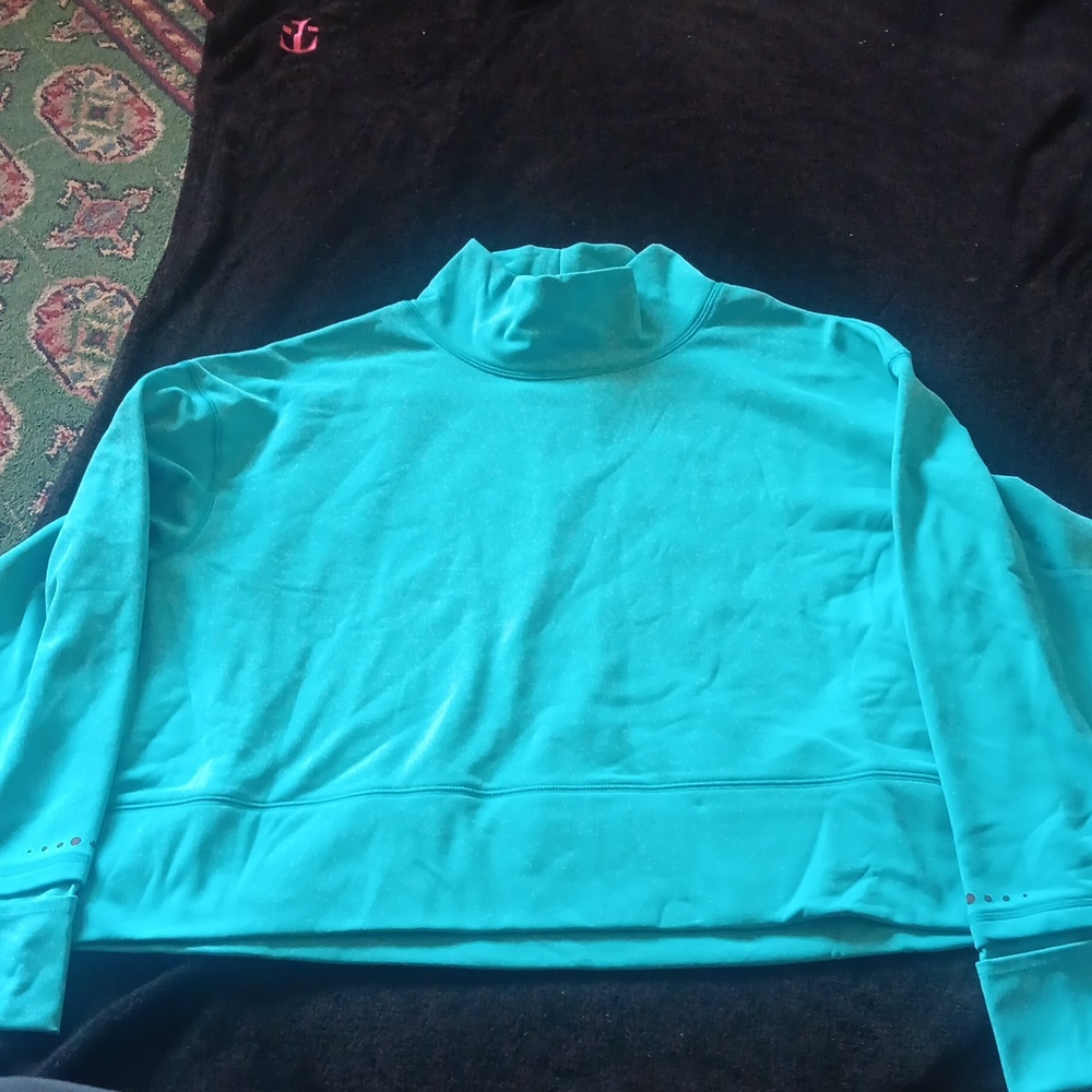 NWT TEK GEAR SWEATER